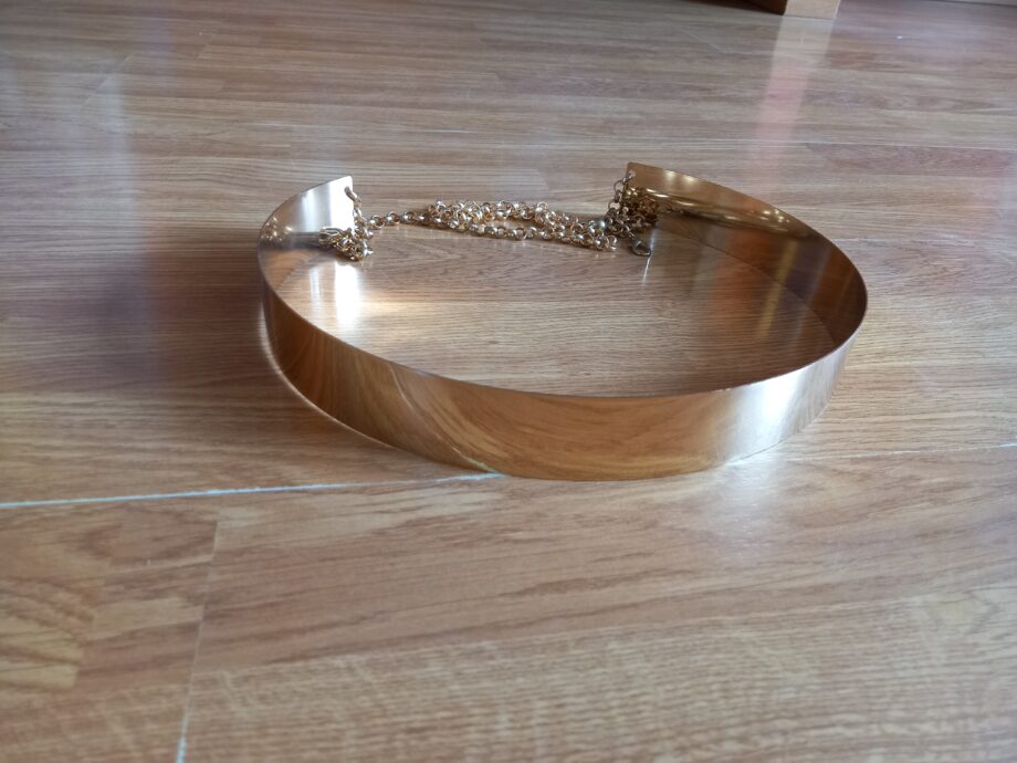 Plain gold belt