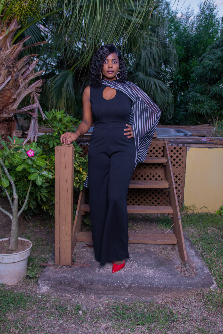 Zolar black palazzo jumper with stripe side